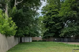 41 Arnold St, Williamstown, MA 01267 - Photo 3