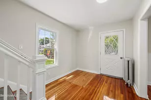 11 Merriam St, Pittsfield, MA 01201 - Photo 5