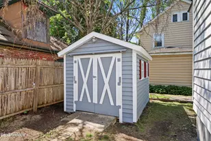 11 Merriam St, Pittsfield, MA 01201 - Photo 35