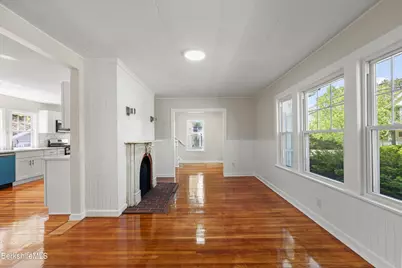 11 Merriam St, Pittsfield, MA 01201 - Photo 9