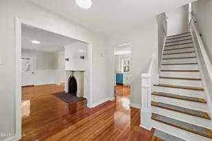 11 Merriam St, Pittsfield, MA 01201 - Photo 3