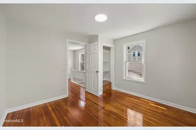 11 Merriam St, Pittsfield, MA 01201 - Photo 23