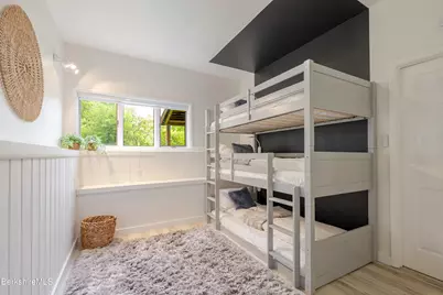 10 Buckingham Ln, Monterey, MA 01245 - Photo 21