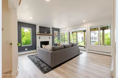 10 Buckingham Ln, Monterey, MA 01245 - Photo 25