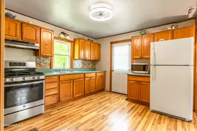 18 Lawton St, Lenox, MA 01240 - Photo 9