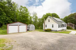 18 Lawton St, Lenox, MA 01240 - Photo 5