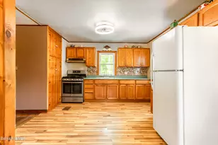 18 Lawton St, Lenox, MA 01240 - Photo 7