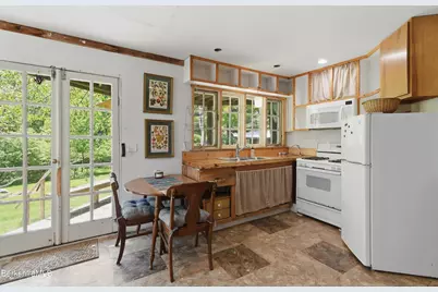 267 East St, Mount Washington, MA 01258 - Photo 31
