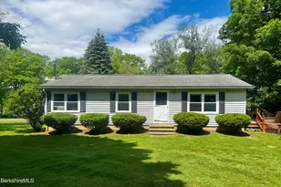 180 Orlando Ave, Pittsfield, MA 01201 - Photo 3