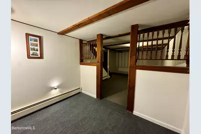 180 Orlando Ave, Pittsfield, MA 01201 - Photo 17
