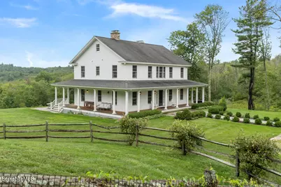 470 Harrington Dr, Austerlitz, NY 12017 - Photo 5
