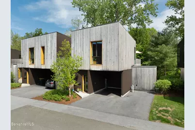 8 River Run Rd #8, Williamstown, MA 01267 - Photo 3