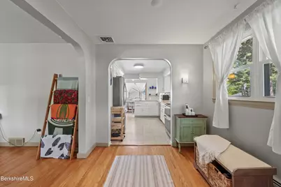 97 Morningview Dr, Pittsfield, MA 01201 - Photo 11