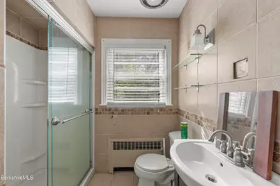 132 Main St, Williamstown, MA 01267 - Photo 21