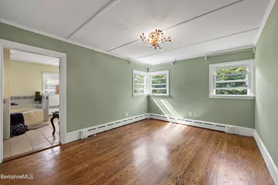 132 Main St, Williamstown, MA 01267 - Photo 13