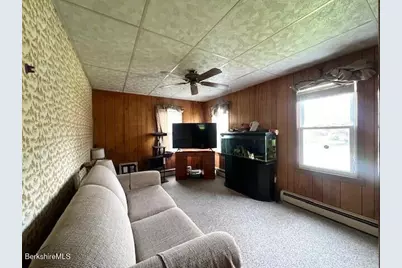 30 Anthony St, Adams, MA 01220 - Photo 15