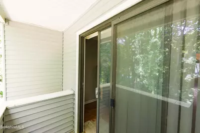 555 Russell Rd #J 65, Westfield, MA 01085 - Photo 15