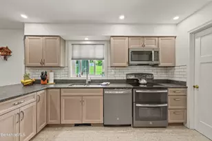 12 Wenzel Terrace, Adams, MA 01220 - Photo 19