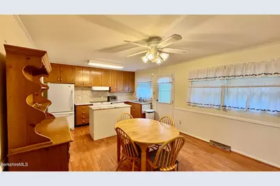 104 Tremont St, North Adams, MA 01247 - Photo 7