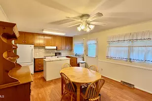104 Tremont St, North Adams, MA 01247 - Photo 7