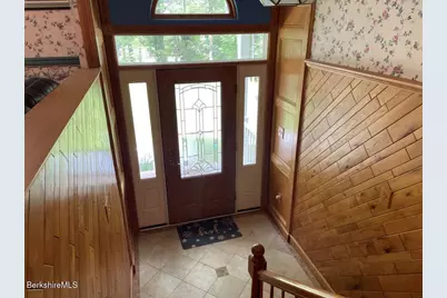 851 E New Lenox Rd, Pittsfield, MA 01201 - Photo 33