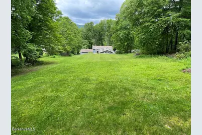 851 E New Lenox Rd, Pittsfield, MA 01201 - Photo 55