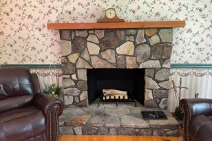 851 E New Lenox Rd, Pittsfield, MA 01201 - Photo 5