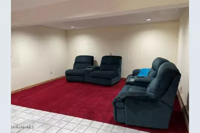 851 E New Lenox Rd, Pittsfield, MA 01201 - Photo 37