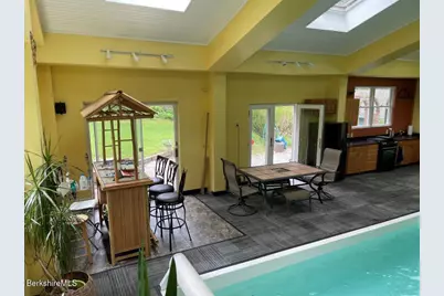 851 E New Lenox Rd, Pittsfield, MA 01201 - Photo 19