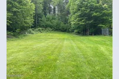 851 E New Lenox Rd, Pittsfield, MA 01201 - Photo 53