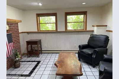 851 E New Lenox Rd, Pittsfield, MA 01201 - Photo 41