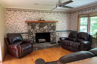 851 E New Lenox Rd, Pittsfield, MA 01201 - Photo 3