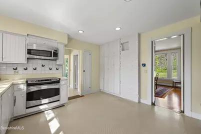 214 Gale Rd, Williamstown, MA 01267 - Photo 27