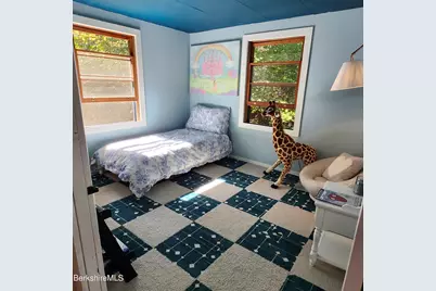 17 Beachwood Dr, Stockbridge, MA 01262 - Photo 9