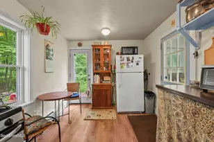33 St Ann's Ave, Lenox, MA 01240 - Photo 11