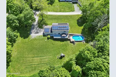 19 Terrace Dr, New Lebanon, NY 12125 - Photo 3