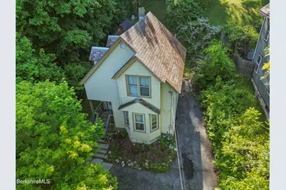 30 Richview Ave, North Adams, MA 01247 - Photo 3