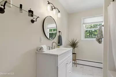 18 Greenings Ave, Pittsfield, MA 01201 - Photo 25