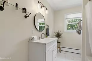 18 Greenings Ave, Pittsfield, MA 01201 - Photo 25