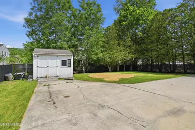 18 Greenings Ave, Pittsfield, MA 01201 - Photo 39