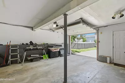 18 Greenings Ave, Pittsfield, MA 01201 - Photo 51