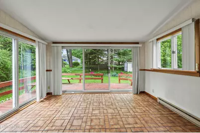 28 Hopewell Dr, Pittsfield, MA 01201 - Photo 17