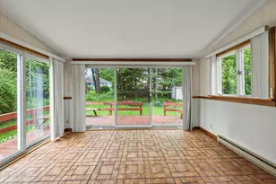 28 Hopewell Dr, Pittsfield, MA 01201 - Photo 17