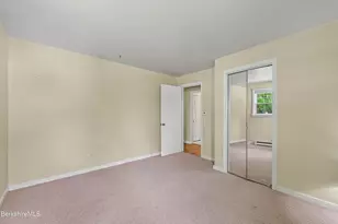 28 Hopewell Dr, Pittsfield, MA 01201 - Photo 23
