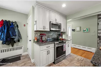 18 Dubis St, Adams, MA 01220 - Photo 7