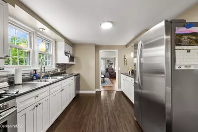 46 Woodlawn Ave, North Adams, MA 01247 - Photo 13
