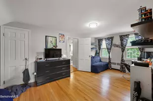 46 Woodlawn Ave, North Adams, MA 01247 - Photo 23