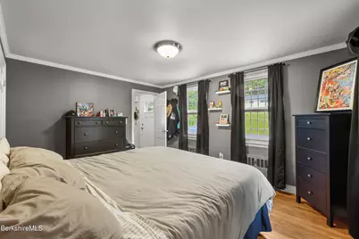 46 Woodlawn Ave, North Adams, MA 01247 - Photo 21