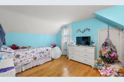 46 Woodlawn Ave, North Adams, MA 01247 - Photo 29