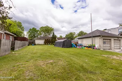 82-84 Parkside Ave, Pittsfield, MA 01201 - Photo 21
